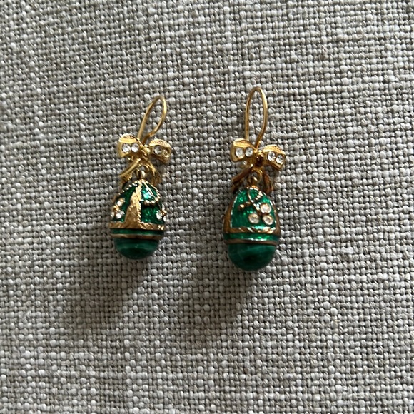 Earrings - Picture 2 of 3